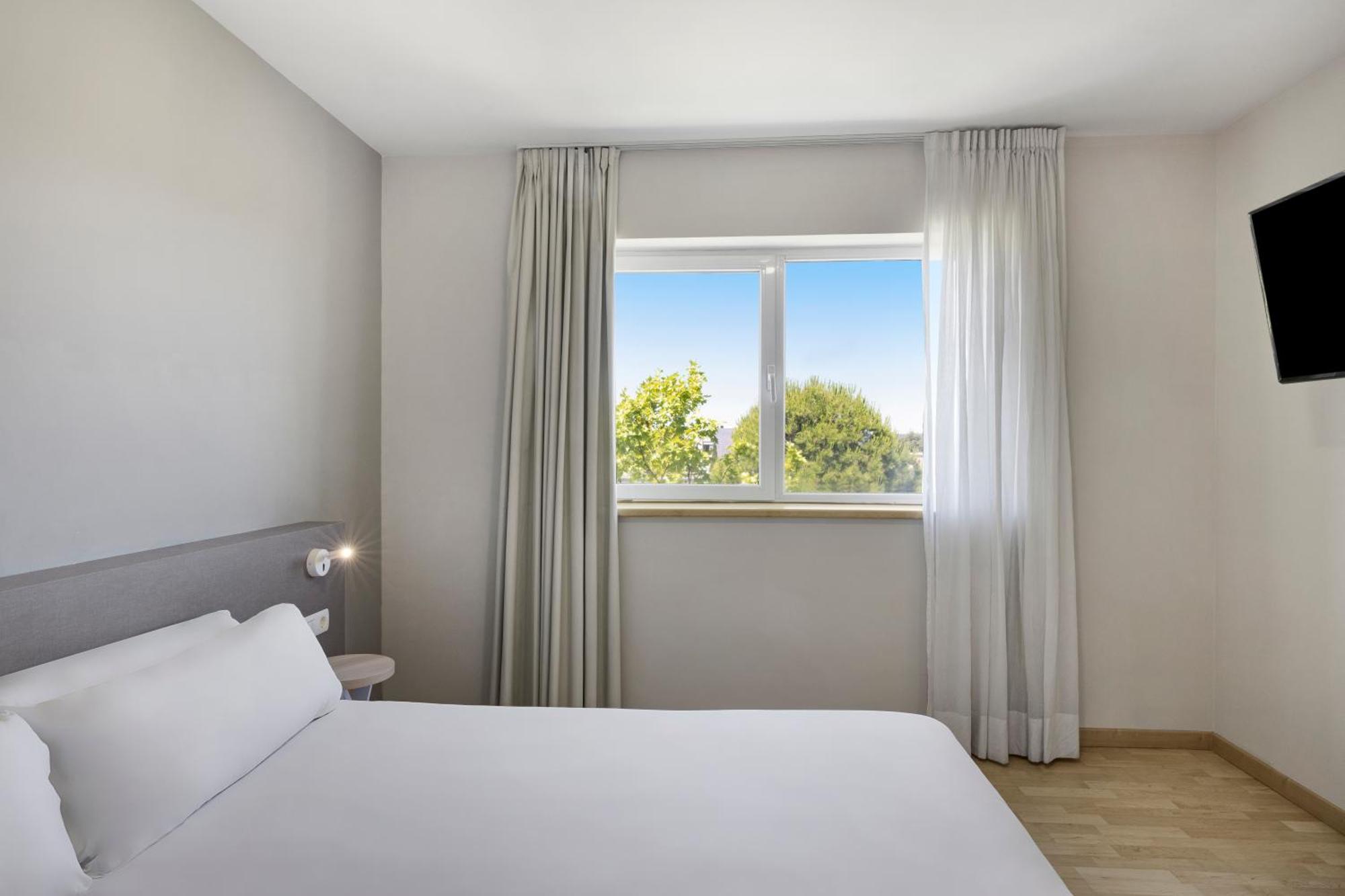 B&B Hotel Madrid Las Rozas Экстерьер фото